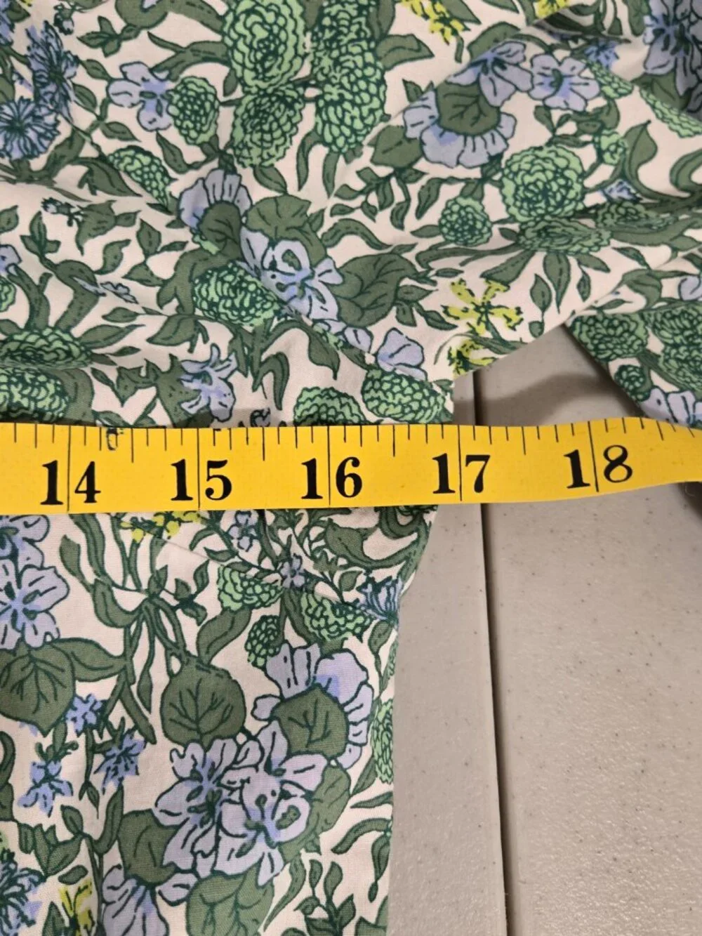 J. Crew Tie Back Stretch Cotton Poplin Top Floral Green XS size 2 Organic cotton